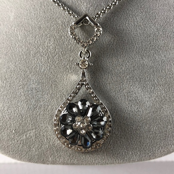Rhinestone Accented Interchangeable Ginger Snap Necklace - Picture 4 of 6